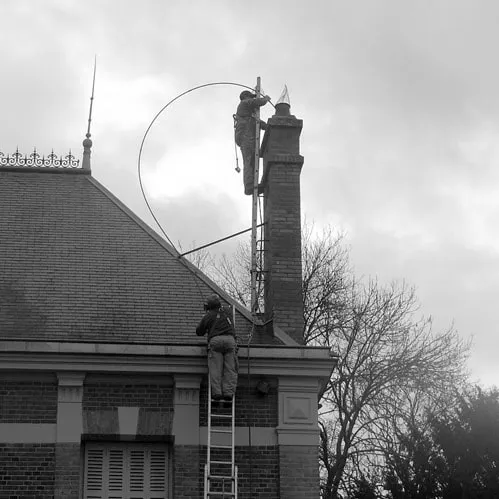 Ramoneur au travail dans le Gers